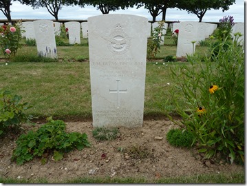 BRETTEVILLE-SUR-LAIZE CANADIAN WAR CEMETERY (3)